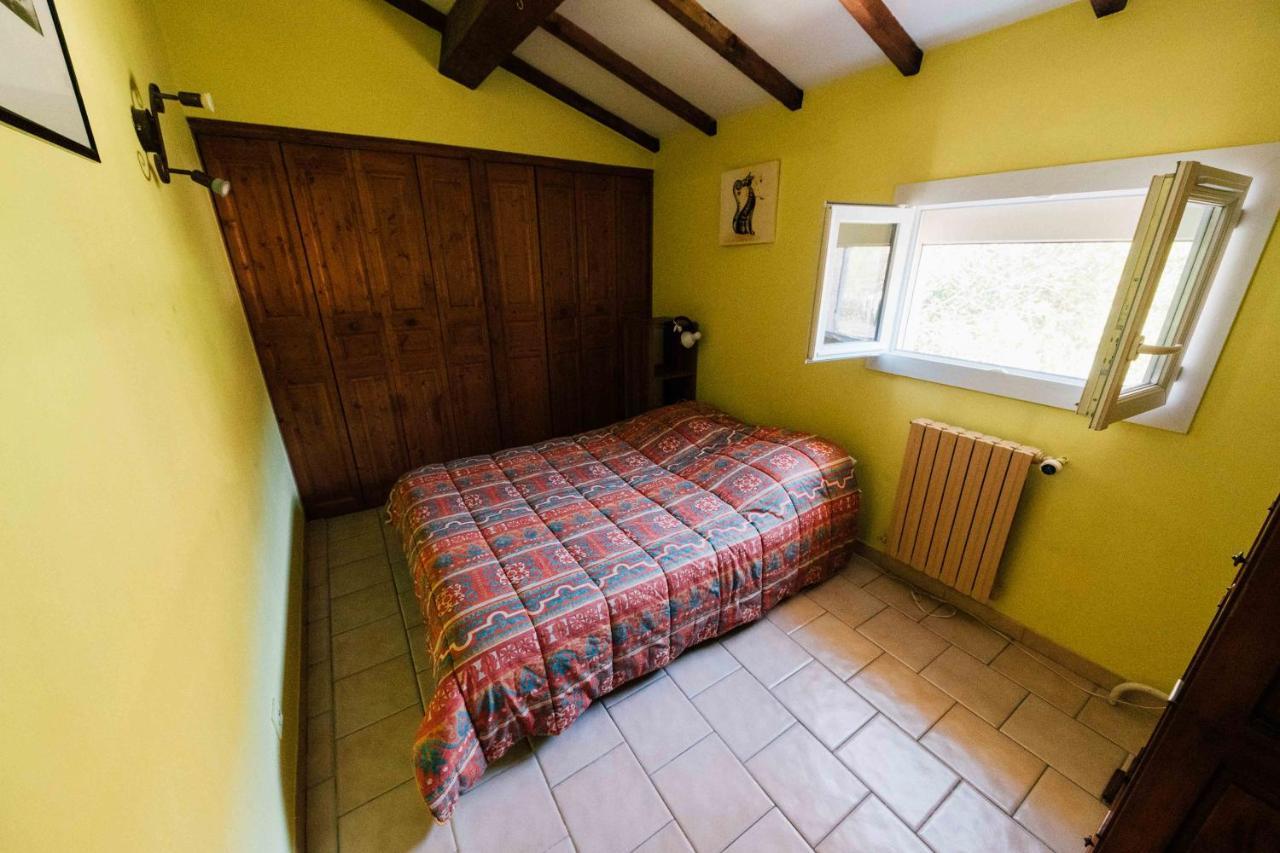 Maison D'Hotes Eco-Responsable Avec Piscine 6X12M Chateaudouble  Bagian luar foto